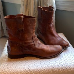 Frye short boots